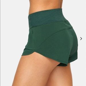 Outdoor Voices Hudson Shorts 2.5” Evergreen Small